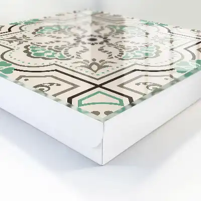 Geometrische Dekoration mit Pflanzenakzenten