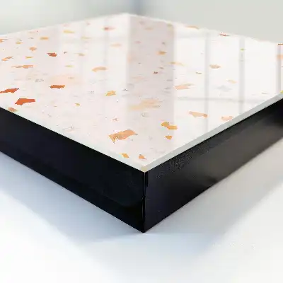 Ein elegantes Mosaik aus warmen Farben