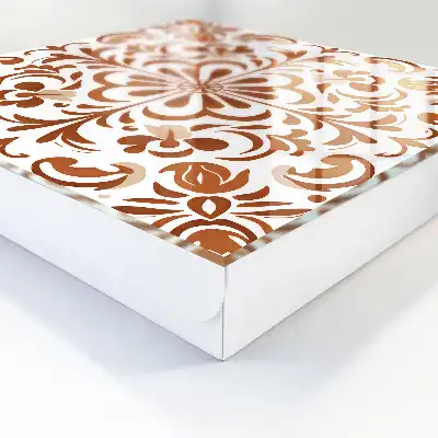Ornamentales Muster mit floralen Motiven