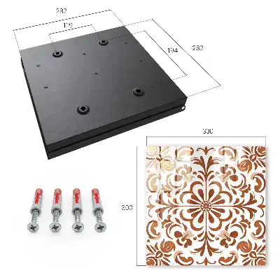 Ornamentales Muster mit floralen Motiven