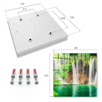 Grüner Wasserfall mit türkisfarbenem Wasser