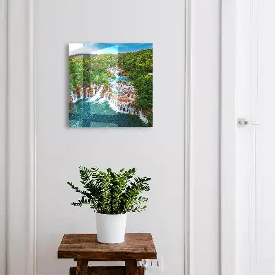 Wandbild mit natürlichen Wasserfällen und üppigem Grün