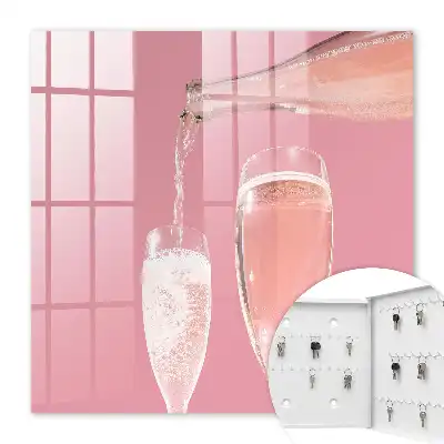 Champagnergläser mit rosa Hintergrund