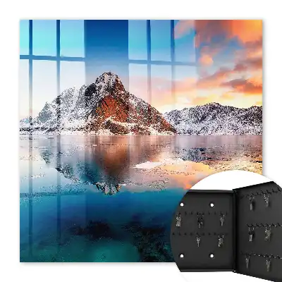 Harmonie der Berge im Sonnenlicht