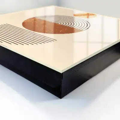 Wandbild mit Retro-Geometrie und beigem Hintergrund