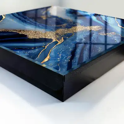 Dynamisches Muster aus marineblauen Streifen