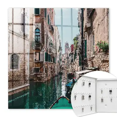 Kanal von Venedig mit historischen Gebäuden