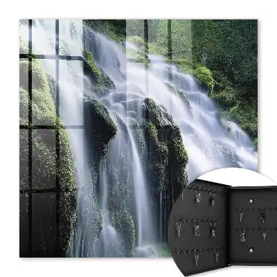 Grüner Wasserfall