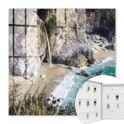 Wunderschöne Küste mit Klippen
