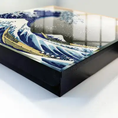 Große Welle mit Berg im Hintergrund