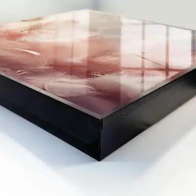 Dekorative Federn in Pastellfarben