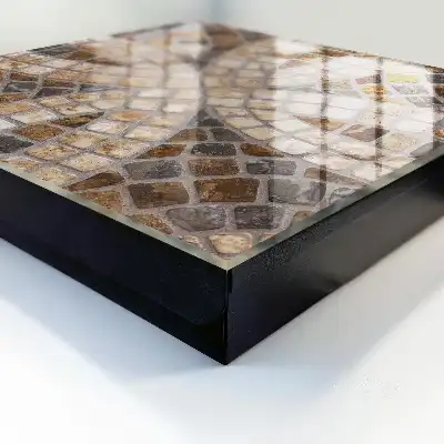 Stilvolles Mosaik in Beige und Grau