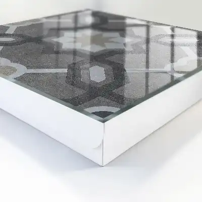 Geometrische Eleganz mit Symmetrie