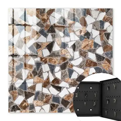 Geometrisches Mosaik in Braun, Weiß und Grau