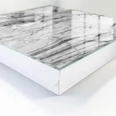 Marmor Eleganz im Kontrast