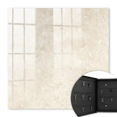 Cremige Eleganz mit natürlichen Motiven