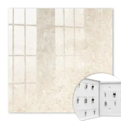 Cremige Eleganz mit natürlichen Motiven