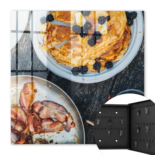 Hausgemachtes Frühstück mit Speck vom Holzfeuer