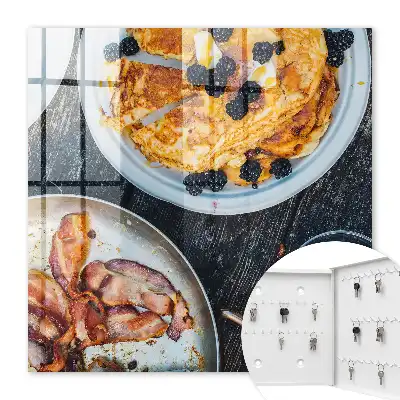 Hausgemachtes Frühstück mit Speck vom Holzfeuer