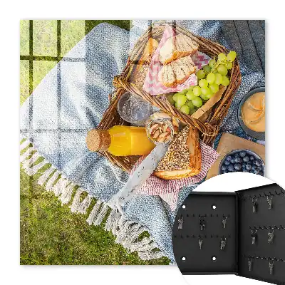 Ein idyllisches Picknick voller Köstlichkeiten