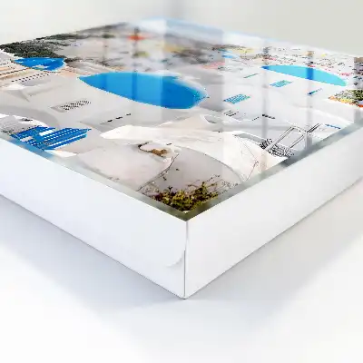 Griechische Ansichten mit blauen Kuppeln
