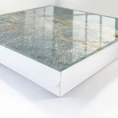 Marmoroptik mit braunen Adern