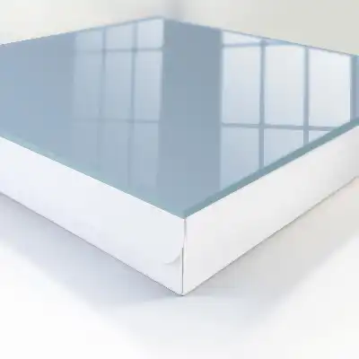 Pastellblaue Schlichtheit und Eleganz