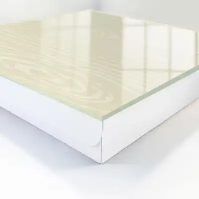 Holzkonstruktion in neutraler Farbpalette