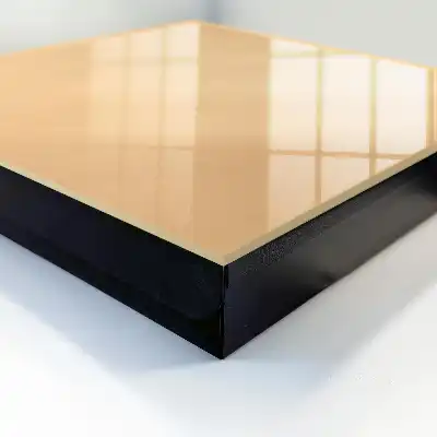 Beige Trost, eleganter Minimalismus