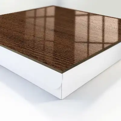 Holzstruktur mit ausgeprägter Maserung