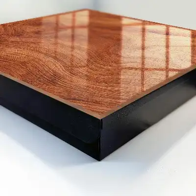 Holzstruktur in Warmbraun