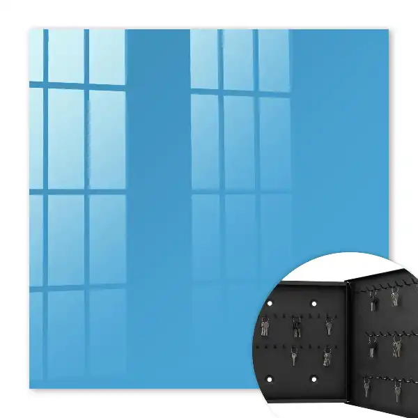 Schlichtheit und Eleganz des blauen Wassers