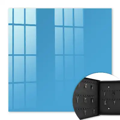 Schlichtheit und Eleganz des blauen Wassers