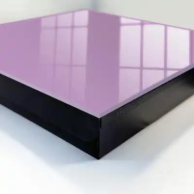 Hellviolette, beruhigende Oberfläche