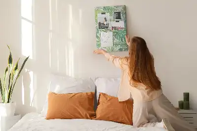 Pinnwand aus Kork mit Aquarell-Motiv Waldblätter