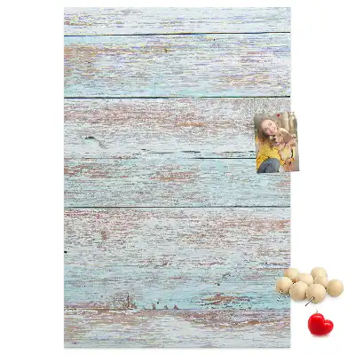 Pinnwand in hellen Pastellfarben