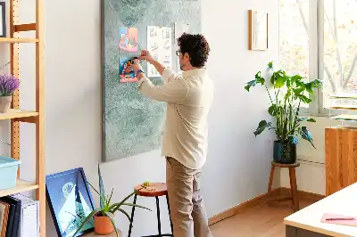 Korktafel in Marmorblock-Optik