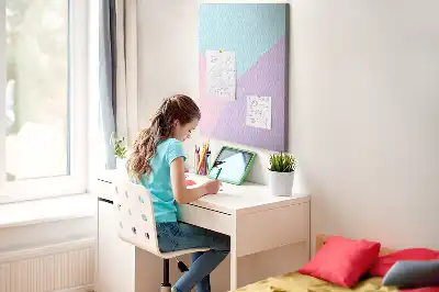 Korktafel mit Pastellmuster
