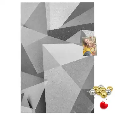 Pinnwand aus Kork mit geometrischer Komposition