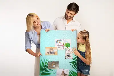 Pinnwand mit abstraktem Blattmotiv