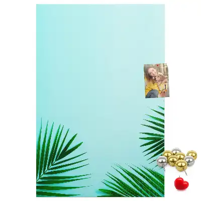 Pinnwand mit abstraktem Blattmotiv