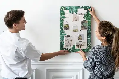 Korkpinnwand in Form eines Monstera-Blattes