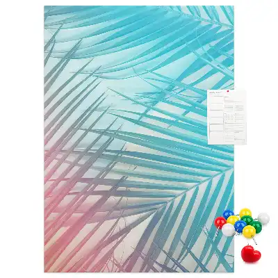 Pinnwand mit Palmenblätter-Motiv