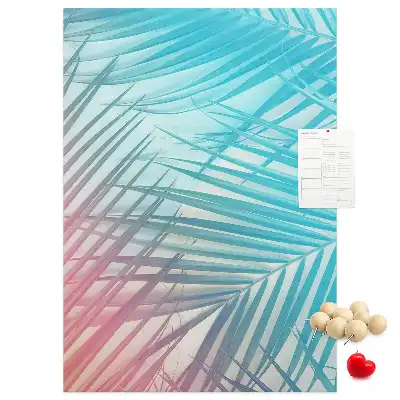 Pinnwand mit Palmenblätter-Motiv