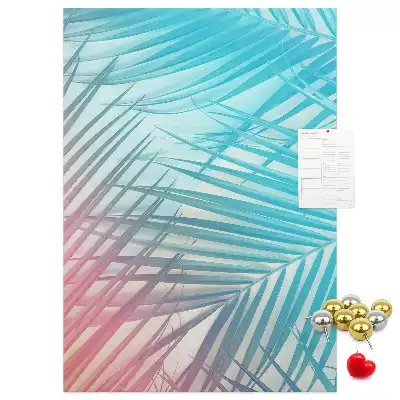 Pinnwand mit Palmenblätter-Motiv