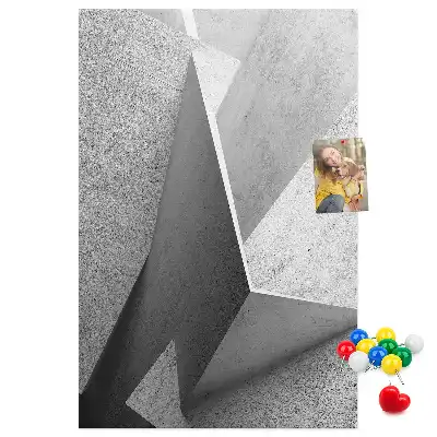 Korktafel mit abstraktem geometrischem Muster