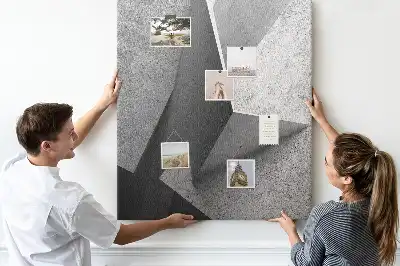 Korktafel mit abstraktem geometrischem Muster