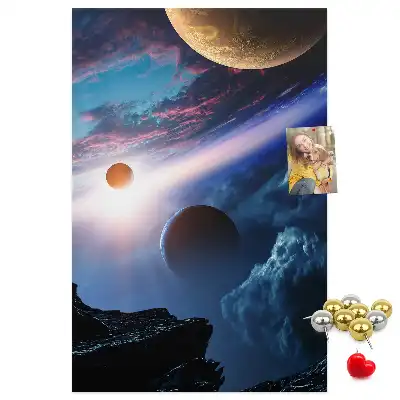 Kork-Pinnwand mit Universum- und Galaxie-Motiv