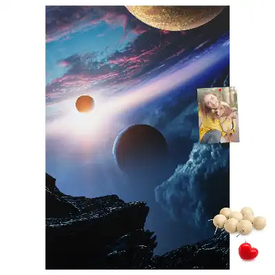 Kork-Pinnwand mit Universum- und Galaxie-Motiv