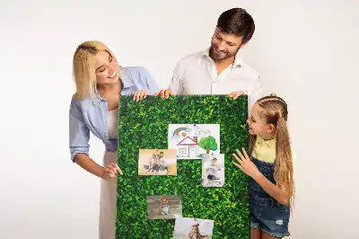 Pinnwand mit Zaun im Laub Motiv